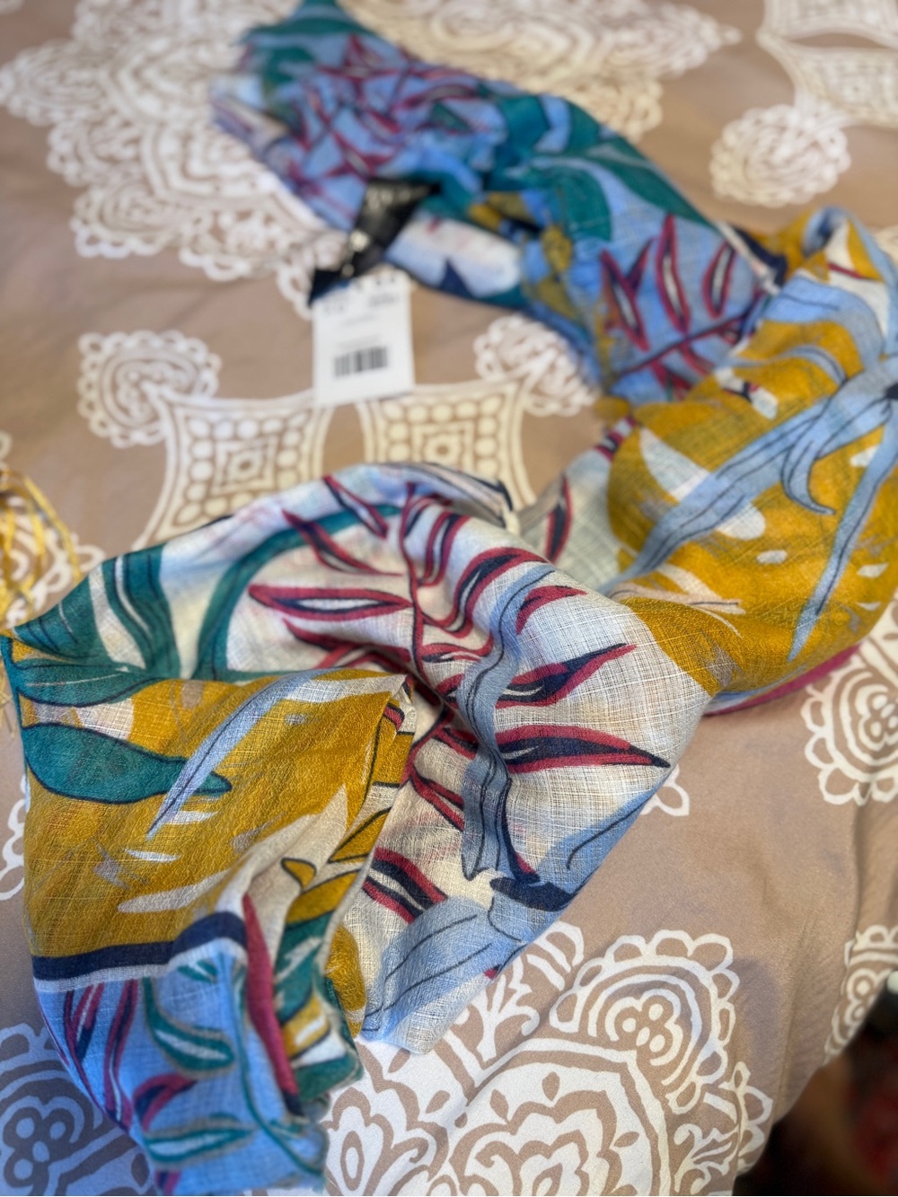Mango Floral Leaf Pattern Scarf NWT
